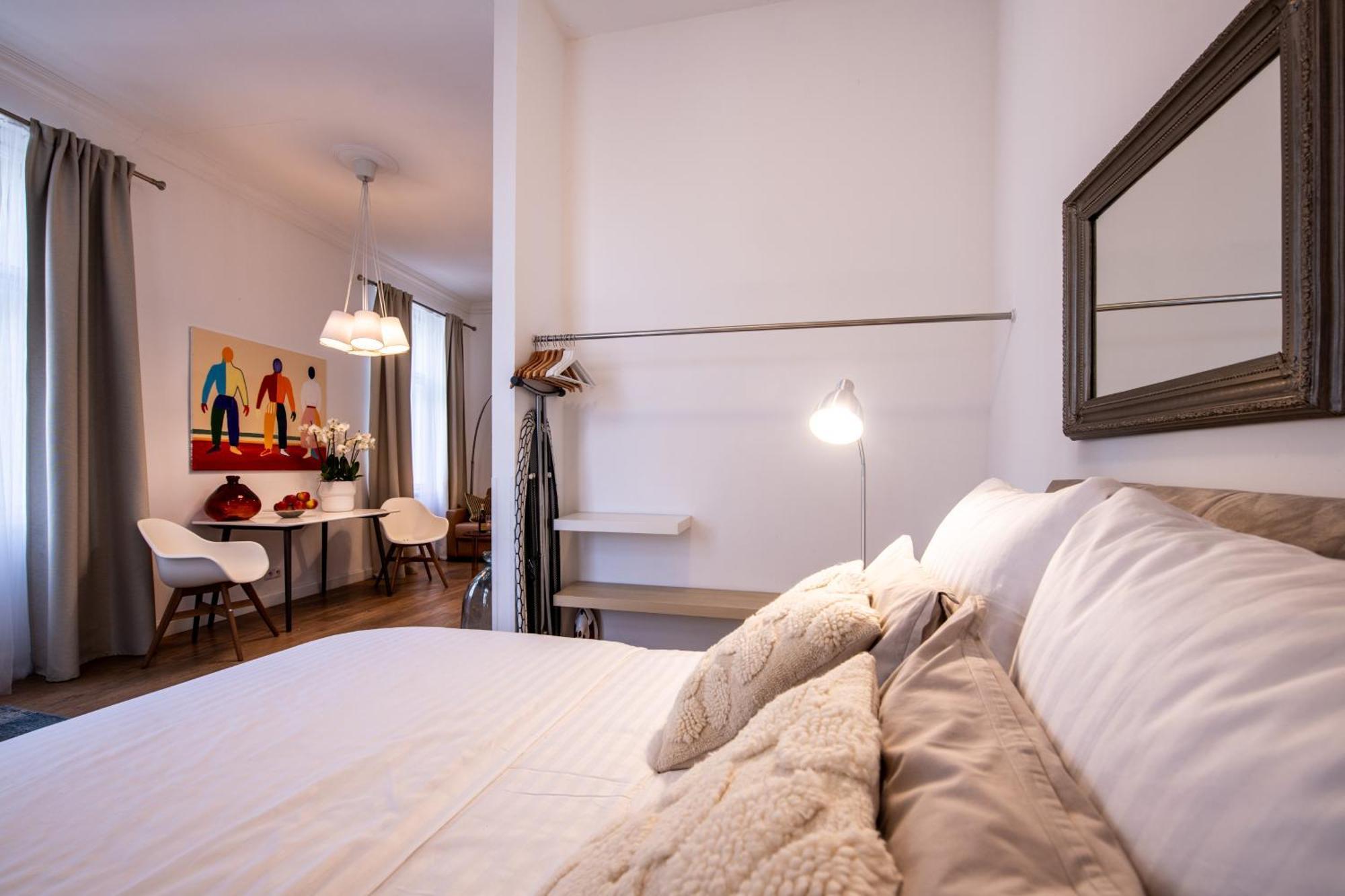 Modern Downtown Apt - Renovated, On Ideal Location Prag Exterior foto
