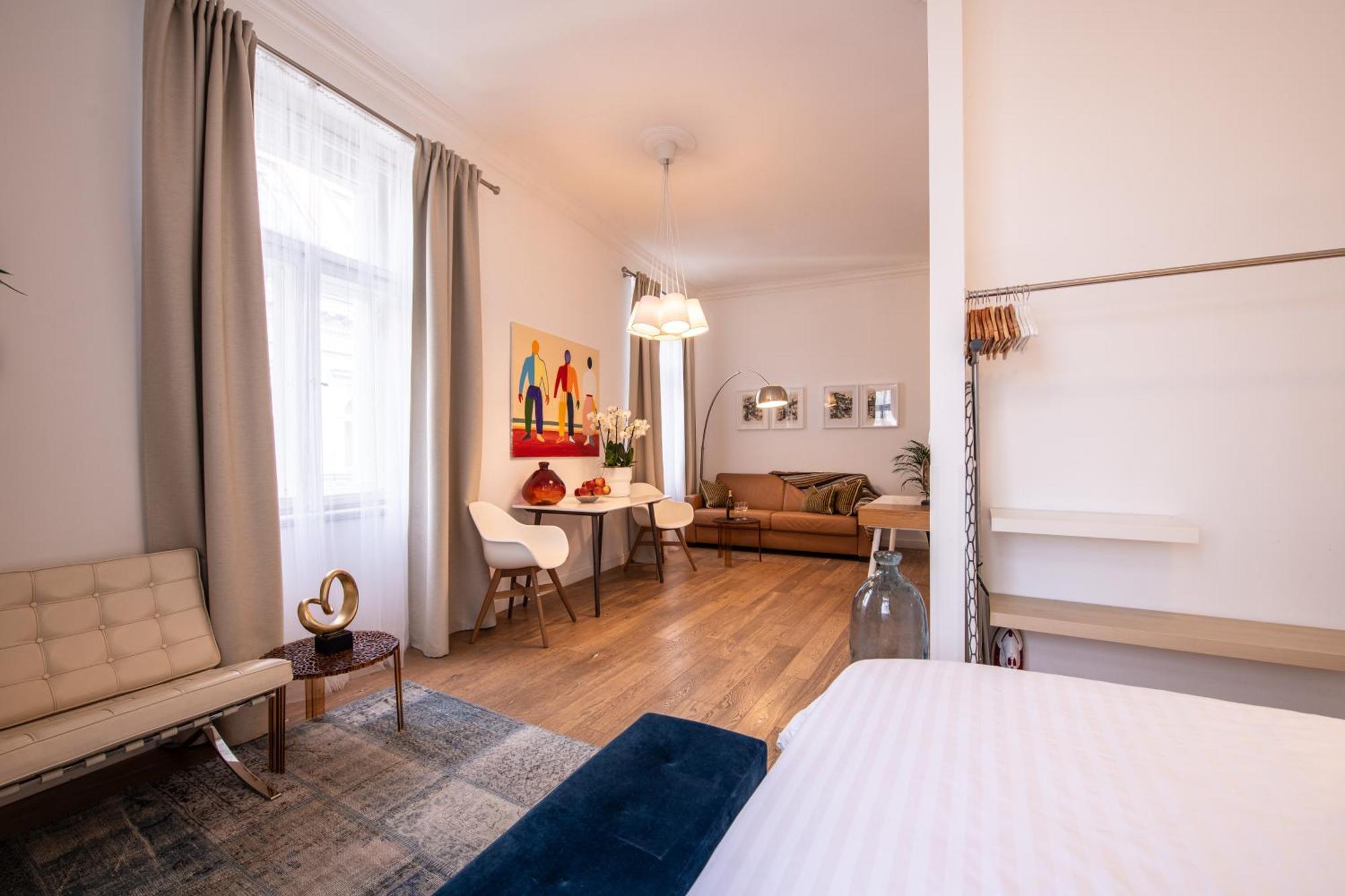 Modern Downtown Apt - Renovated, On Ideal Location Prag Exterior foto