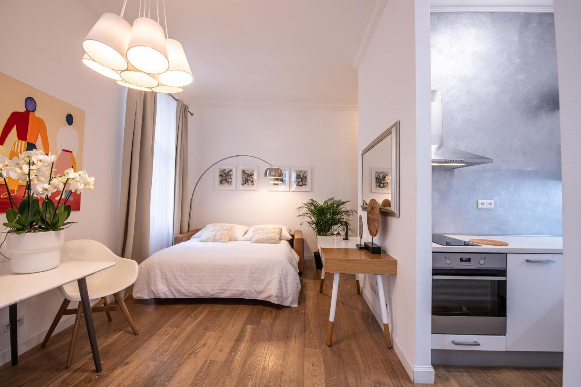 Modern Downtown Apt - Renovated, On Ideal Location Prag Exterior foto