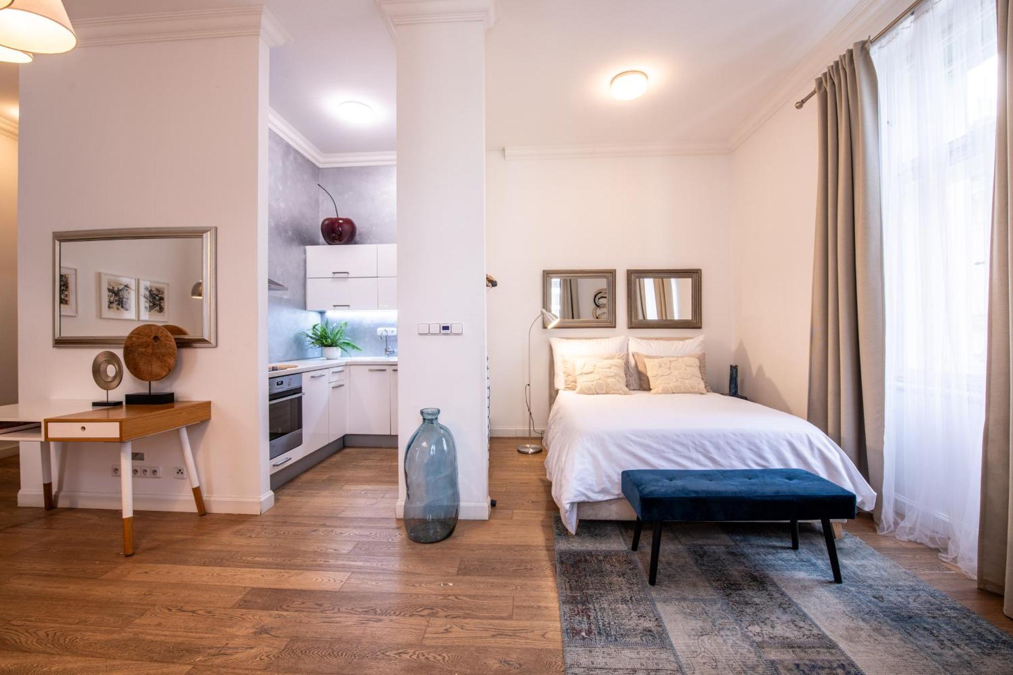 Modern Downtown Apt - Renovated, On Ideal Location Prag Exterior foto