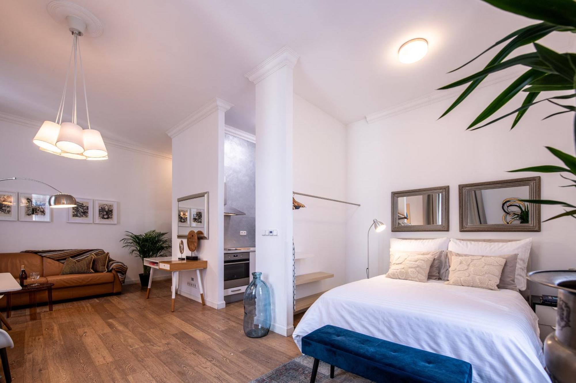 Modern Downtown Apt - Renovated, On Ideal Location Prag Exterior foto